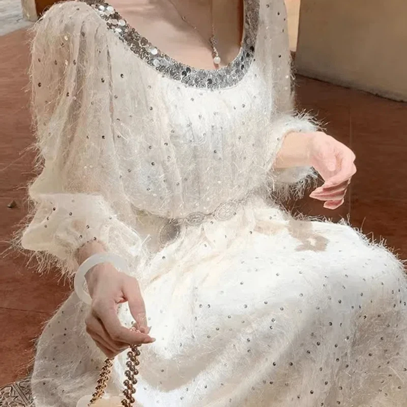 French Gentle and Fashionable Sequined Round Neck Long Sleeved Dress for Women in Autumn with Temperament and Slimming Waist