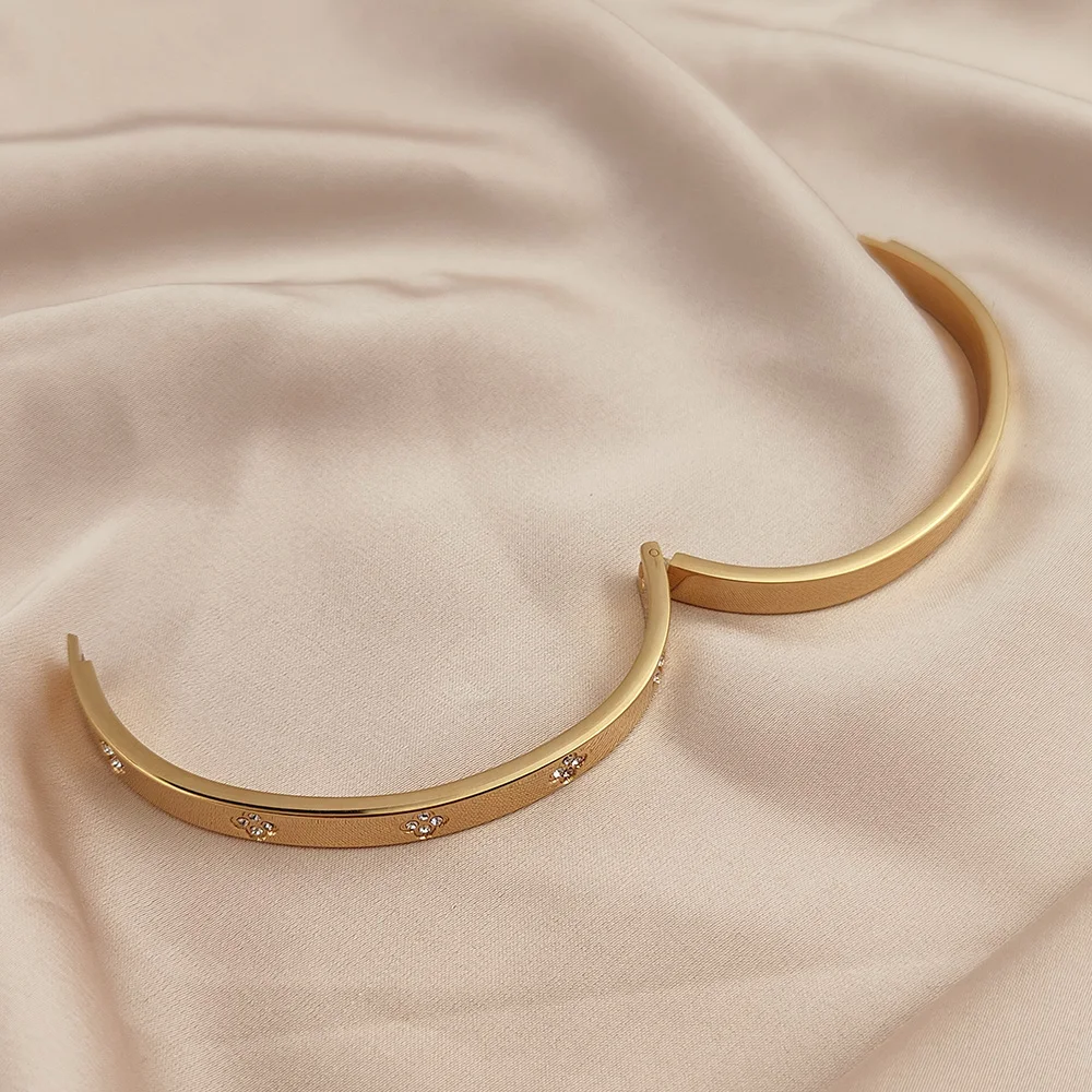 Classic Four Leaf Clover O Shape Stainless Steel Gold Plated Bracelet, High Quality Waterproof Jewelry, Wedding Party Jewelry 2