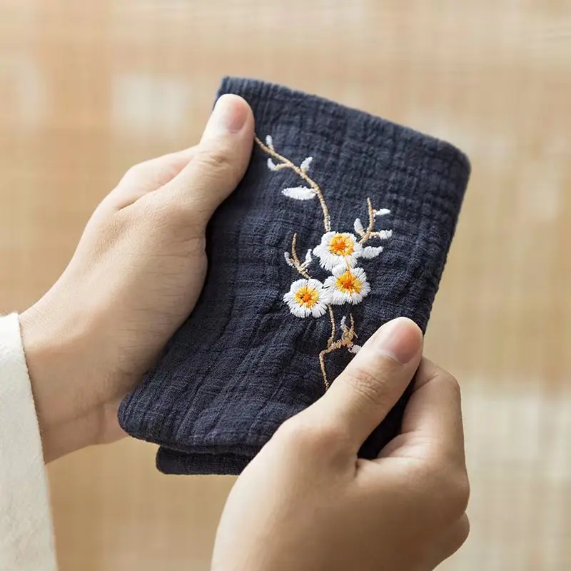 Chinese Style Plum Blossom Tea Towel, Cotton and Linen Absorbent Tea Cloth, Chinese Style Zen Tea Ceremony 27X19CM