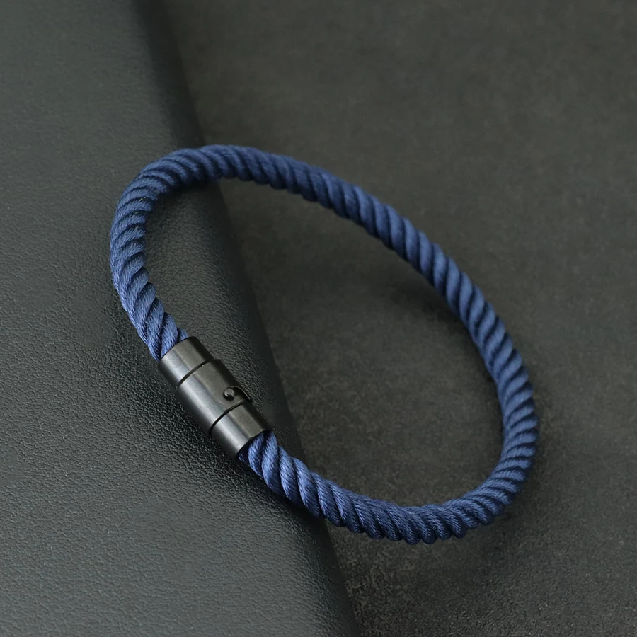 Mens Black Paracord Bracelet with Magnetic Buckle