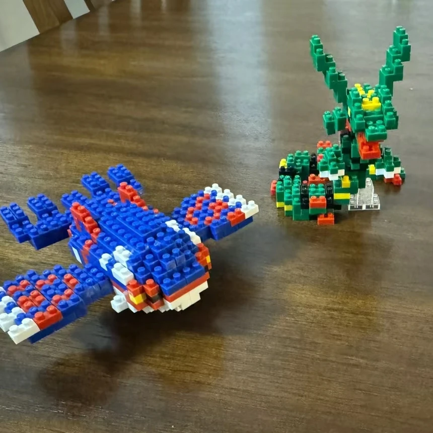 Фото Маленький Мультяшные блоки Nanoblock с покемоном, Charizard Kyogre Groudon Rayquaza, модель, образовательная графика для детей, подарок на день рождения, игрушки №5