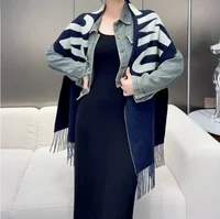 2025SS 100% шерстяной шарф для женщин, роскошный брендовый зимний толстый теплый шарф на шею, монограмма, высокое качество, женская модная кашемировая шаль — изображение 3