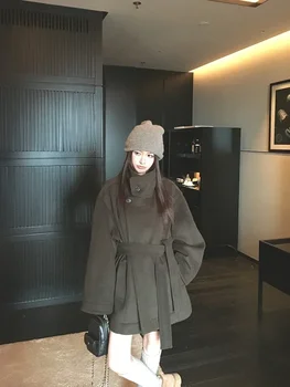 MiiiiiiX Casual Colletto alla coreana Cappotto di lana allentato Giacca versatile di media lunghezza Capispalla in vita con lacci 2024 Abiti da donna autunnali 1