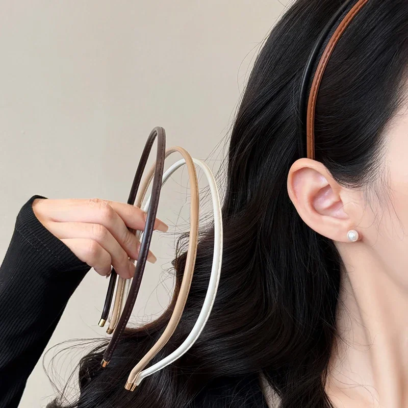 Leder-Stirnband für Frauen, 2025, neue einfarbige Haarbänder, elegante Kopfbedeckung, weibliche Haar-Accessoires, waschbares Gesichts-Haarband