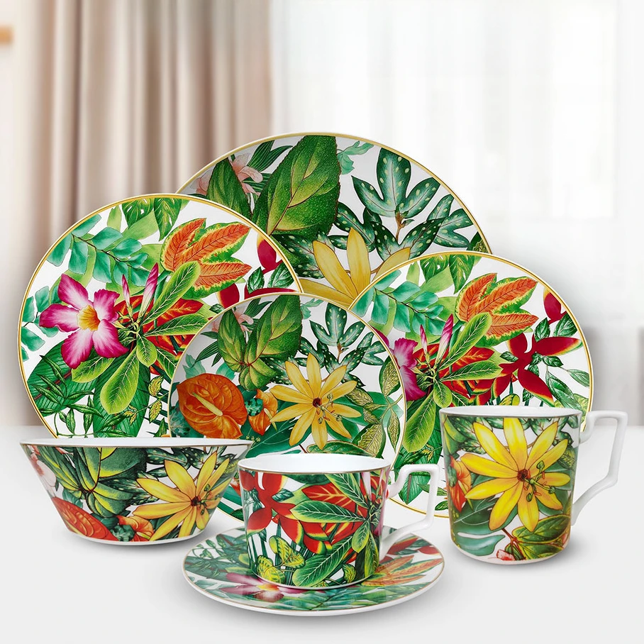 Europeanstylepastoralbonechinahouseholdtablewaredecorativeplatedelicateplatedessert