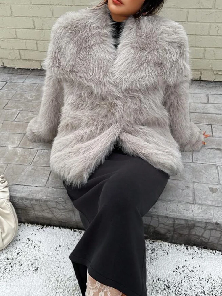 Faux Fur Coat Plush Fluffy Women's Jacket 2026 Winter Spring New Outerwears Long Sleeve Lapel Loose Thick Warm Coats