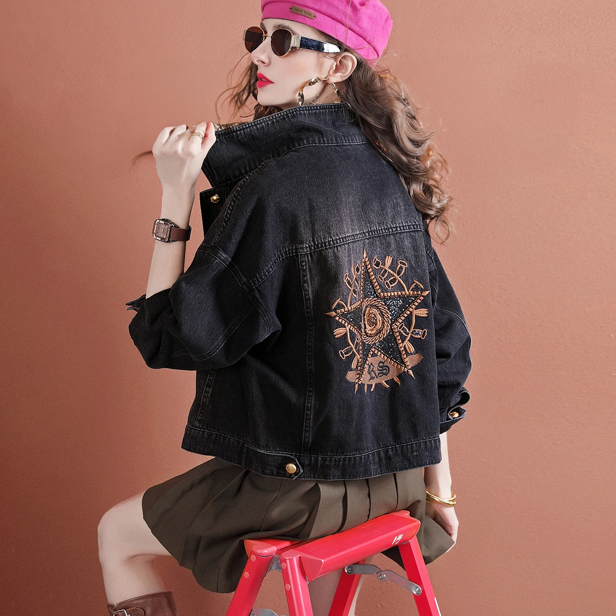 

Куртка женская джинсовая с длинным рукавом, свободная верхняя одежда из денима с вышивкой, весна
