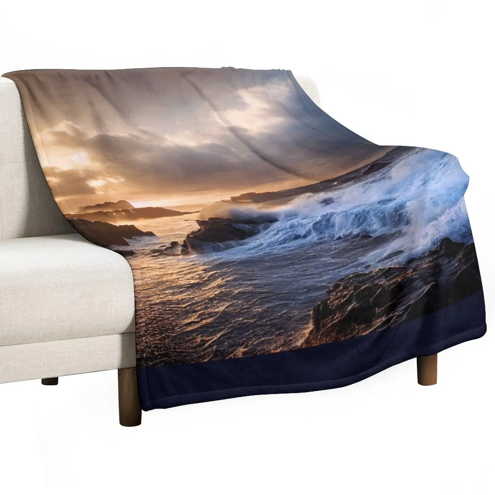 

Incoming Tide Throw Blanket Flannel Blanket Comforter Blanket Furry Blanket Thin Blanket