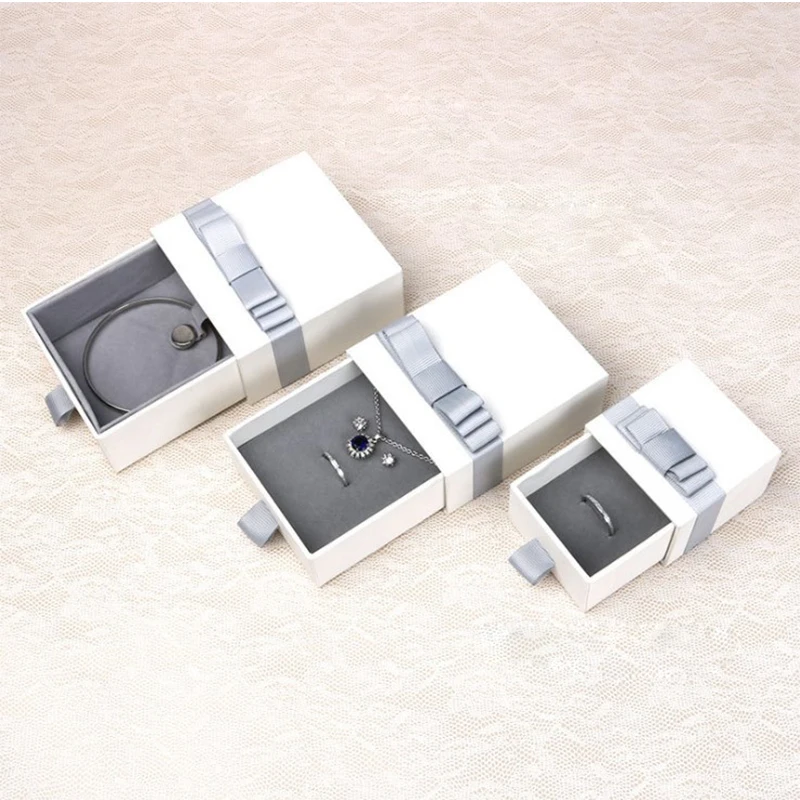 24-teilige Schmuck-Organizer-Box für Ringe, Ohrringe und Halsketten mit grauer Schleife, tragbare Schubladenboxen für Hochzeit, Reisen und Geschäftsreisen – Detail 10