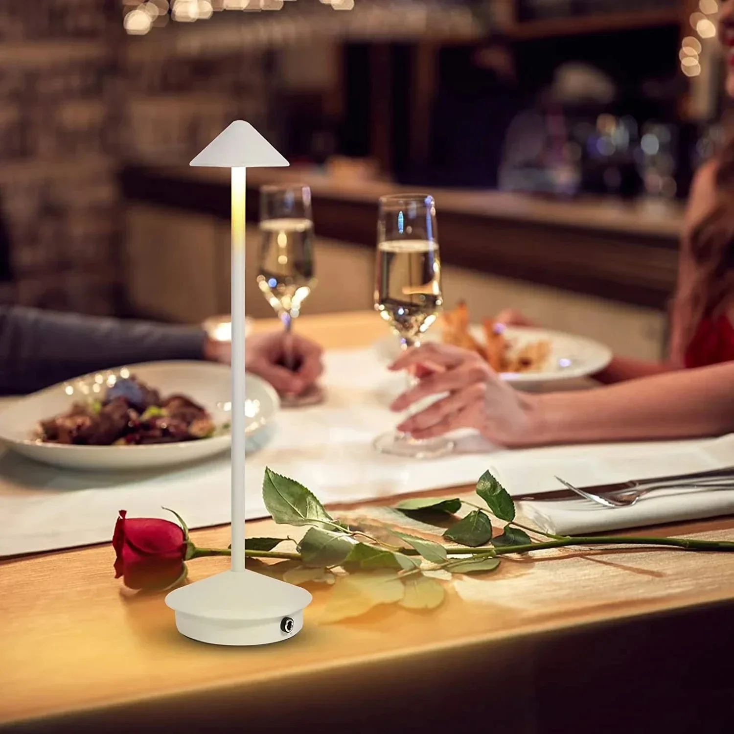 Rechargeable Table Lamp Creative Dining Touch Led Hotel Bar Coffee Pina pro Table Lamp Lampada Da Tavolo Decorative Desk