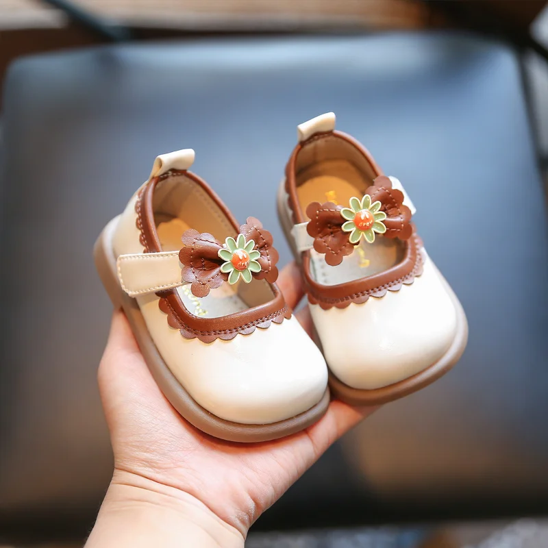 туфли для девочкиBaby Girl Leather Shoe Spring Cute Bowknot Soft Sole Princess Shoe Casual Allmatch Mary Jane First Walkers