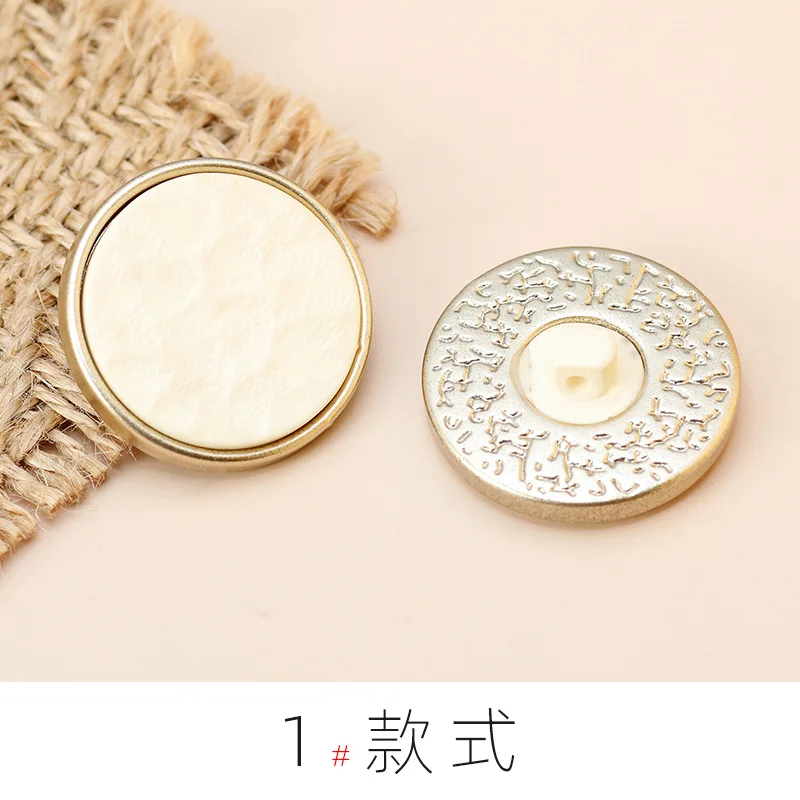 Neu eingetroffene goldene, weiße, rote Blumen-Harzknöpfe für Handarbeiten, Kleidung, Damenmantel, Anzug, Strickjacke, 6 Stück, Nähknöpfe KD902 – Detail 8