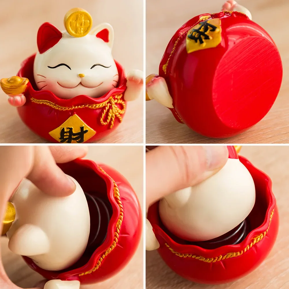 Resin Lucky Cat Ornaments Creative Animal Crafts Lovely Home Office Desktop Decoration Cute Gift for Children Maneki Neko Statue