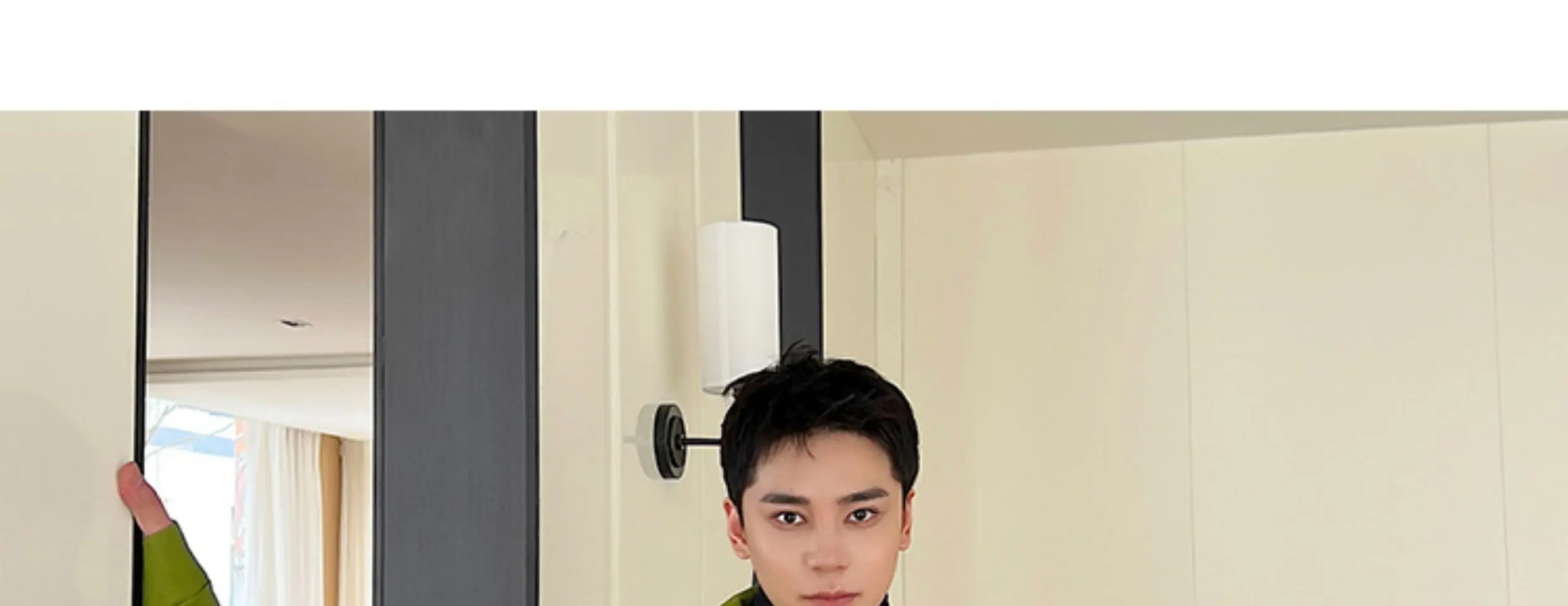 Description Picture 5 of itemLUZHEN 2024 Spring Trendy Personality Niche Design Stand Collar Leather Jacket Men's High Street Original Loose Outerwear Fdc479