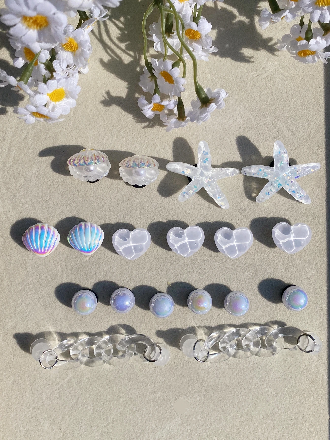 흰색(불가사리, 조개, 물결무늬 하트, 진주껍질, 체인) 신발 장식 하트 체인 장식 버클 DIY 18개