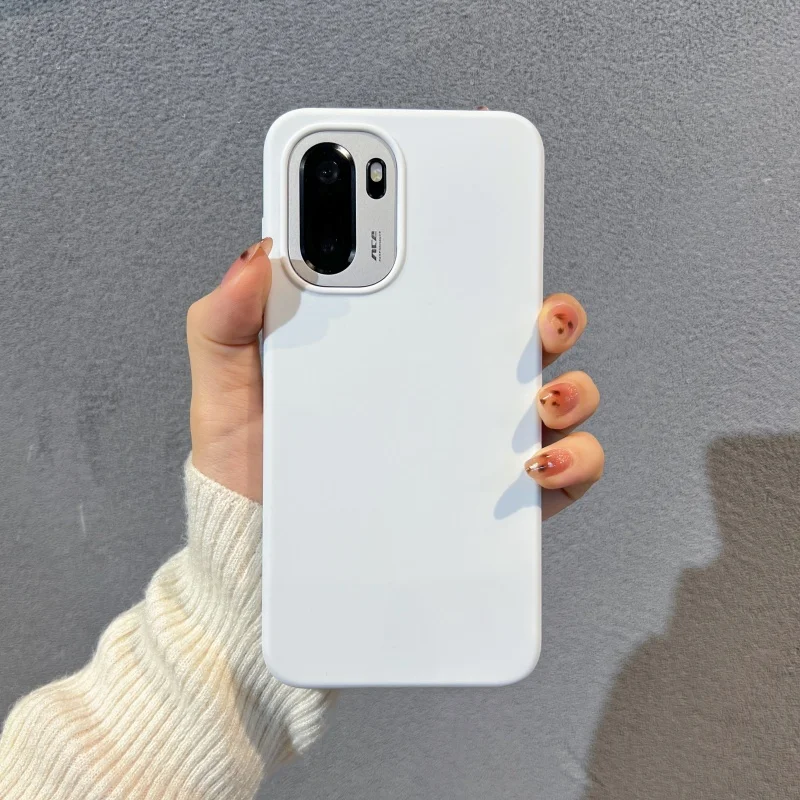 Luxury Liquid Soft Silicone Case with Comfortable Feel and Built-in Flocking Cover