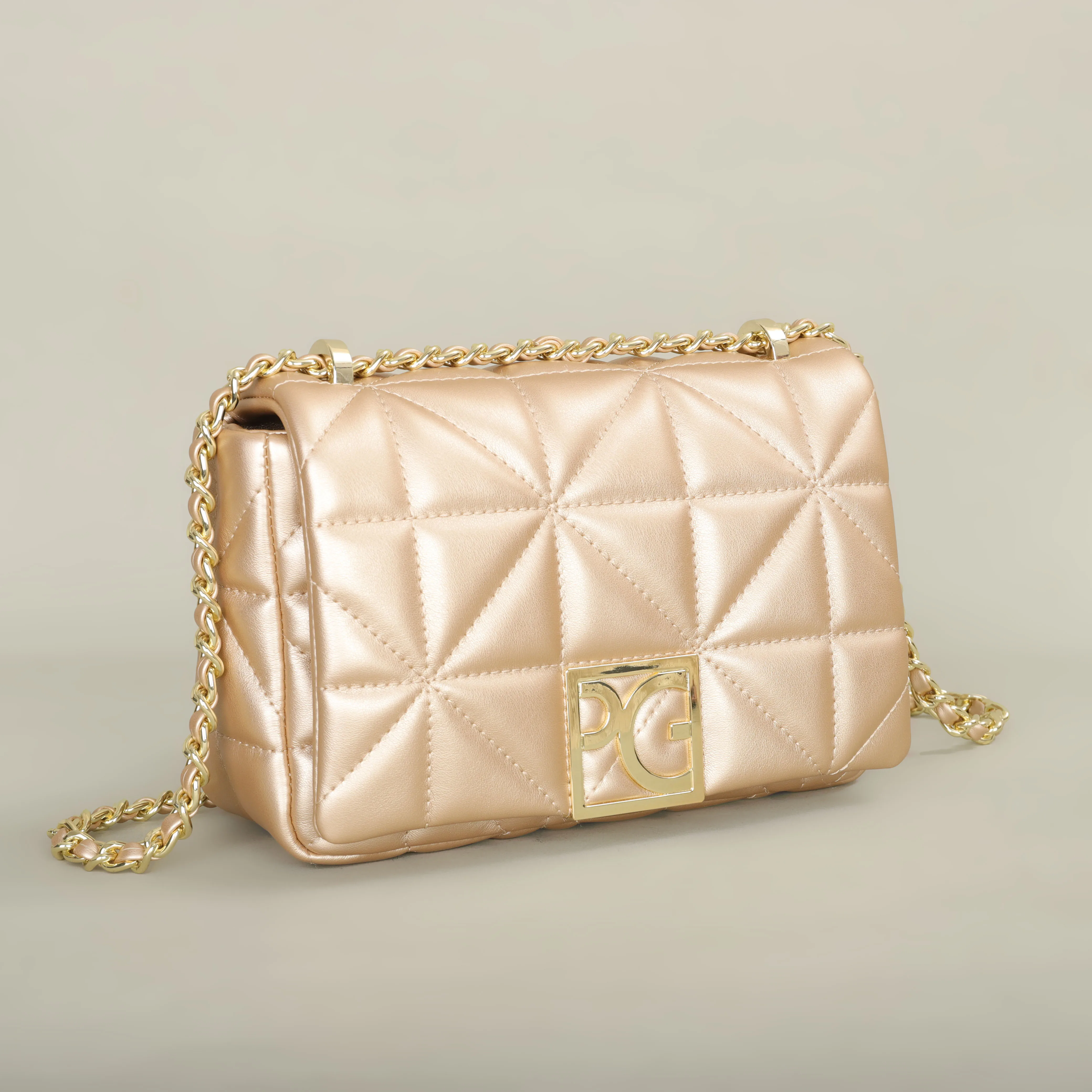 Soft PU shoulder bag details