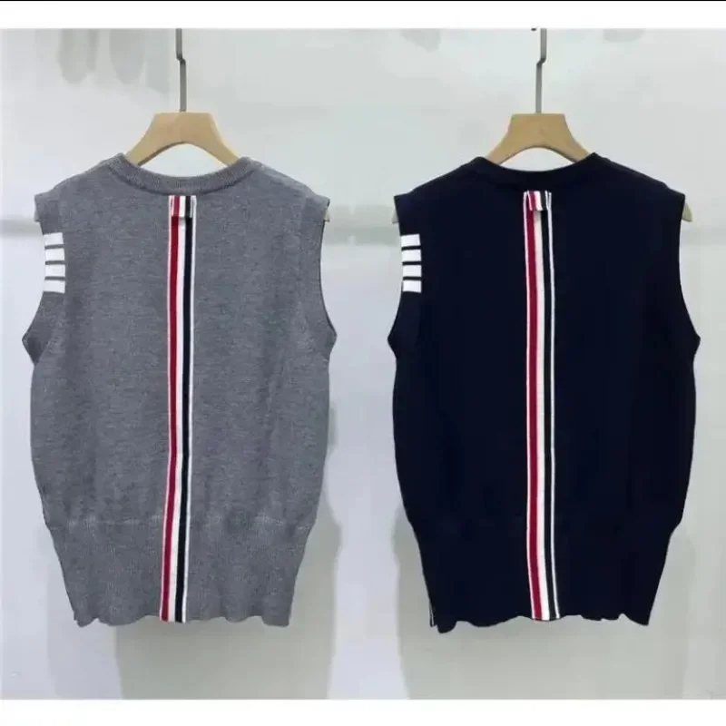 

Brand TB Women's Trendy Sweater Tank Top Luxury Autumn Bottom Warm British Four Bar Round Neck Brand Tank Top
