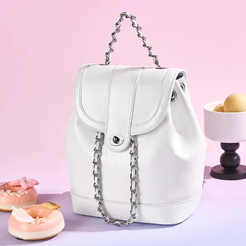 Zaino da donna con catena semplice e alla moda, zaino piccolo e comodo, versatile borsa per pendolari