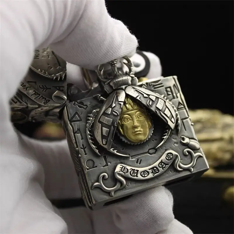

Holy Beetle Mechanism Coin Heavy Armor Windproof Kerosene Lighter Brass Wings Ignite Tool Creative Gift