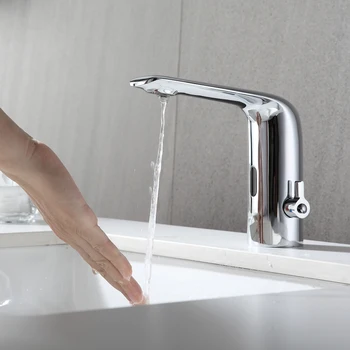 ก๊อกน้ําเซ็นเซอร์ห้องน้ําวัสดุทองเหลืองเต็มแรงดันไฟฟ้า AC 220 และแรงดันไฟฟ้า DC 6 รวมถึง 2 ท่อ 1