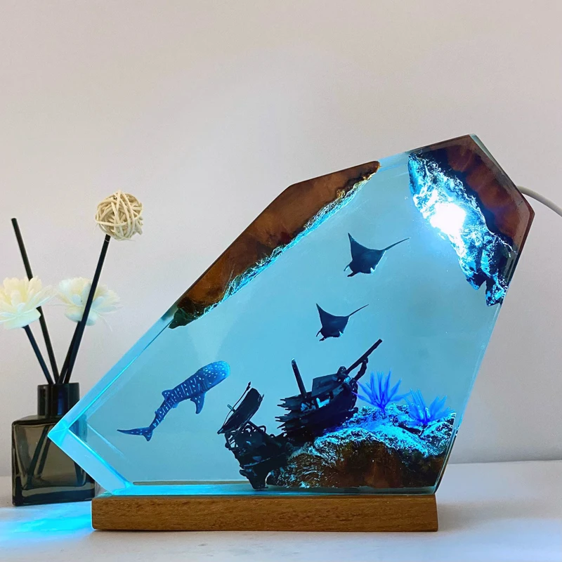 

Seabed World Organism Resin Table Light Creactive Art Decoration Lamp Shark Sunken Ship Theme Night Light USB Charge