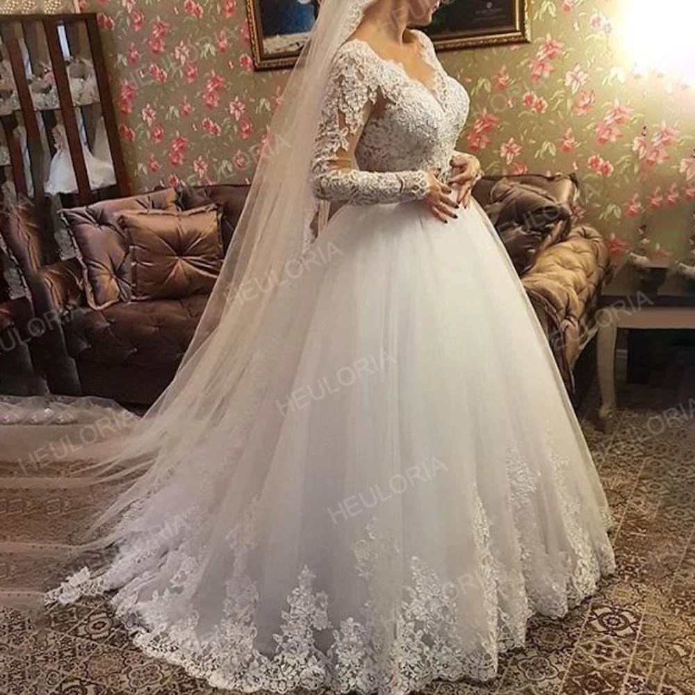 Princess Ball Gown Wedding Dress long sleeve bride dress V neck plus size robe de mariee Lace beading Wedding Bridal Gown