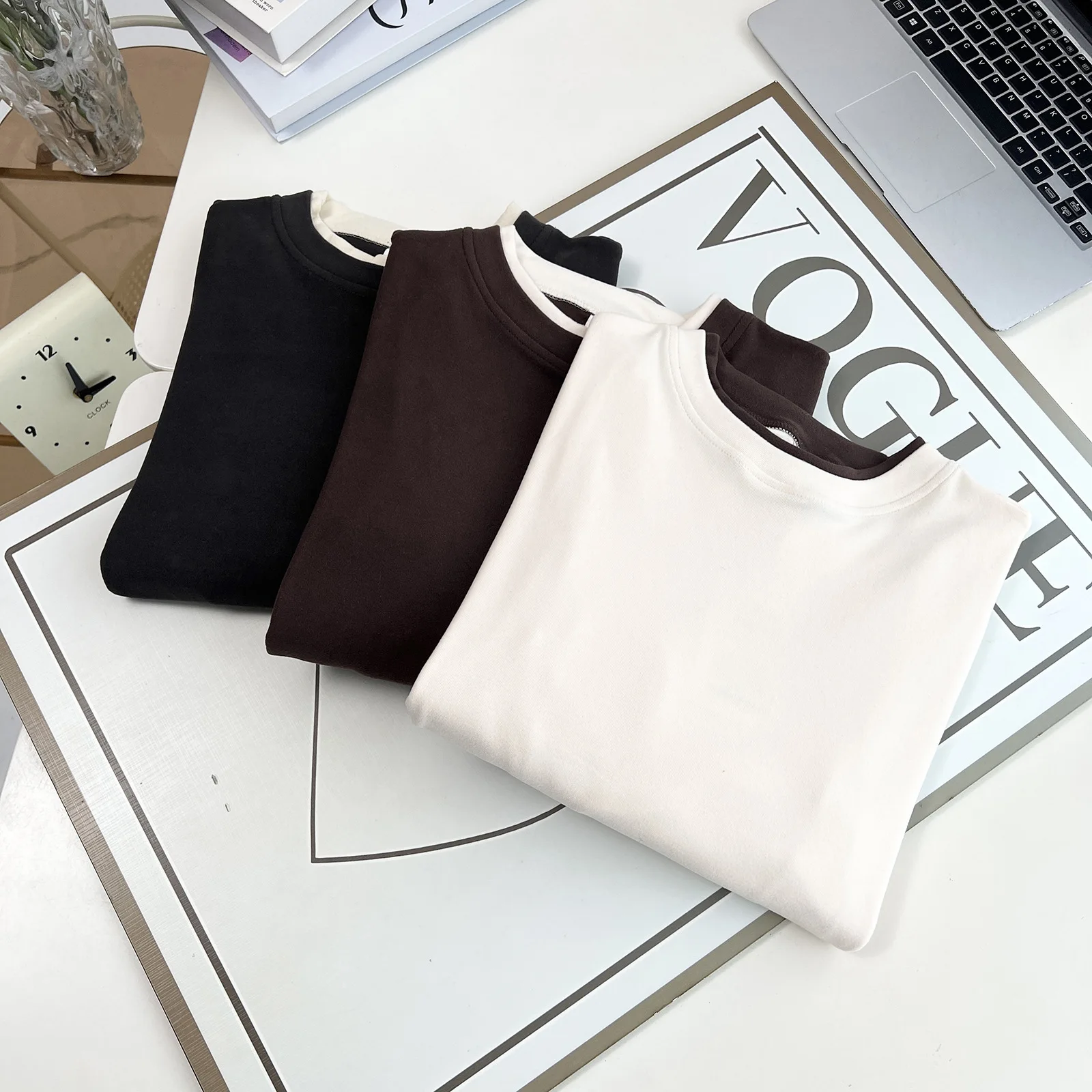 XXXXL Fashion Plus Size Women's T-Shirt Autumn And Winter Contrasting Color double-sided Fleece Warm Tops 803