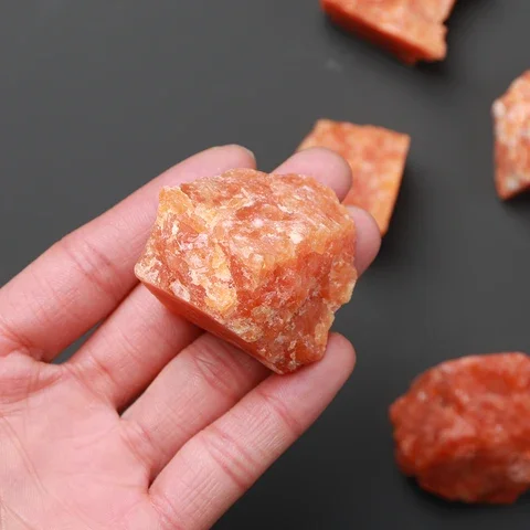 

1PC Natural Sun stone Crystal orange Quartz Ore Mineral Energy Healing Stone Fluorite Ornaments Home Decor Specimen DIY gift