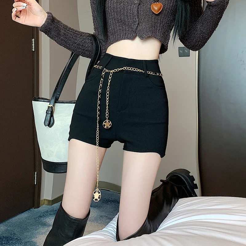 Shorts for women in winter 2023, new thickened spicy girl tight chain bottomed pants for external wear, hot pants