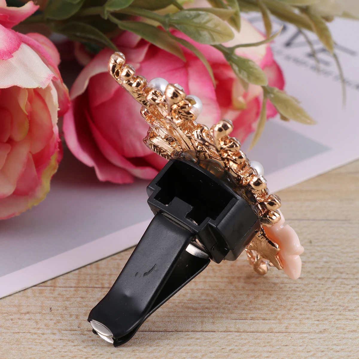 �ڵ��� ��� Ŭ�� �Ʒθ� �׶��� ��Ʈ �� ������ ��ǻ�� �׼����� ���� û���� ������ ���� ���� �� ���� ��