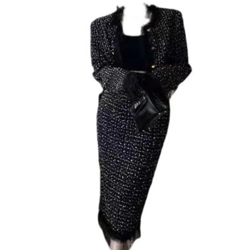 Рисунок 2 - Женская элегантная шикарная зимняя