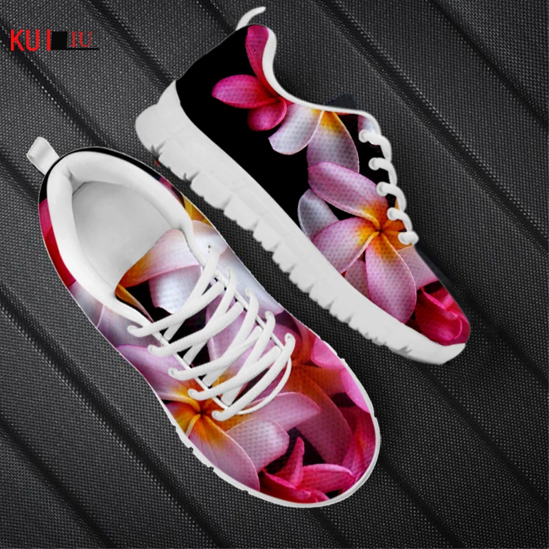 

KUILIU Fashion Red Shoes Comfortable Hawaii Polynesian Plumeria Women's Air Mesh Sneakers Lightweight Lady Hiking Sports Shoes
