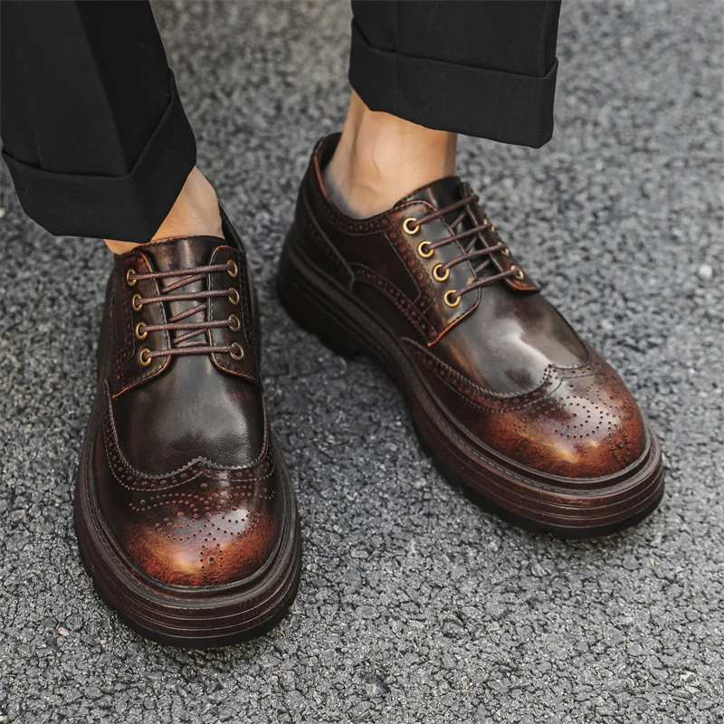 Brogue Genuine leather men's leather shoes Vintage Classic Style Fashion Leisure Business Party Thick soled men's wedding shoes