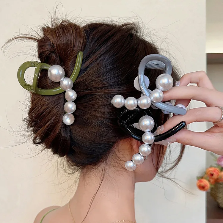 

New Artificial Pearl Acrylic Hair Clips Non-slip Big Hair Claw Women Girl Temperament Hairpin Shark Clip Fashion Hair Accessorie