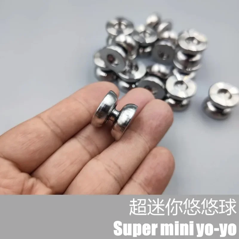 304 Stainless Steel Mini Yo-yo Ultra-small Professional Yoyo Shell Yo-yo, Collectible Yo-yo Necklace Car Ornament Birthday Gift
