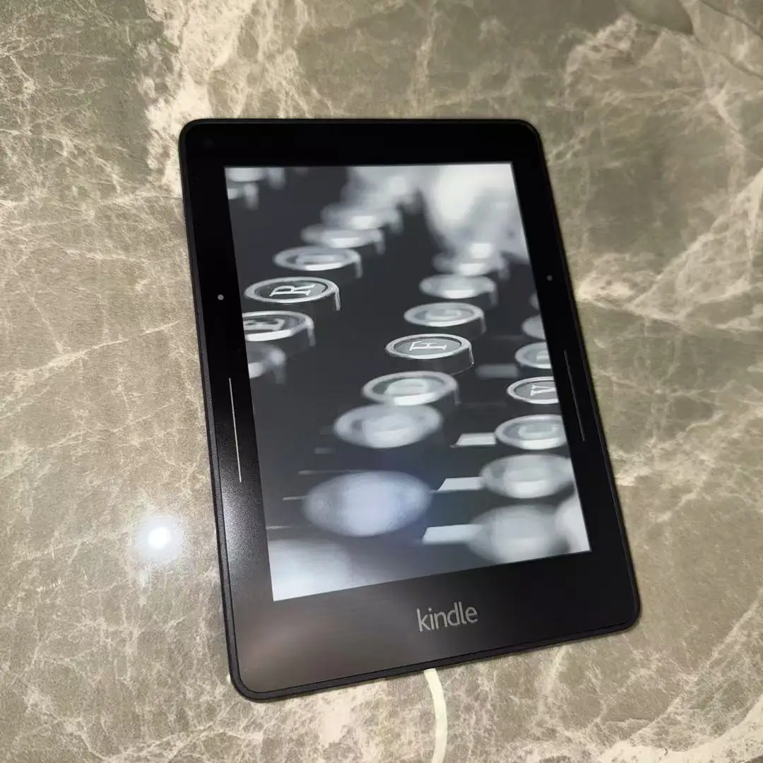 Kindle Voyage Used E-book Reader Built in Light 6 Inch 4GB Ebook E-ink Book  E Book  E-paper  E Ink Display  PDF