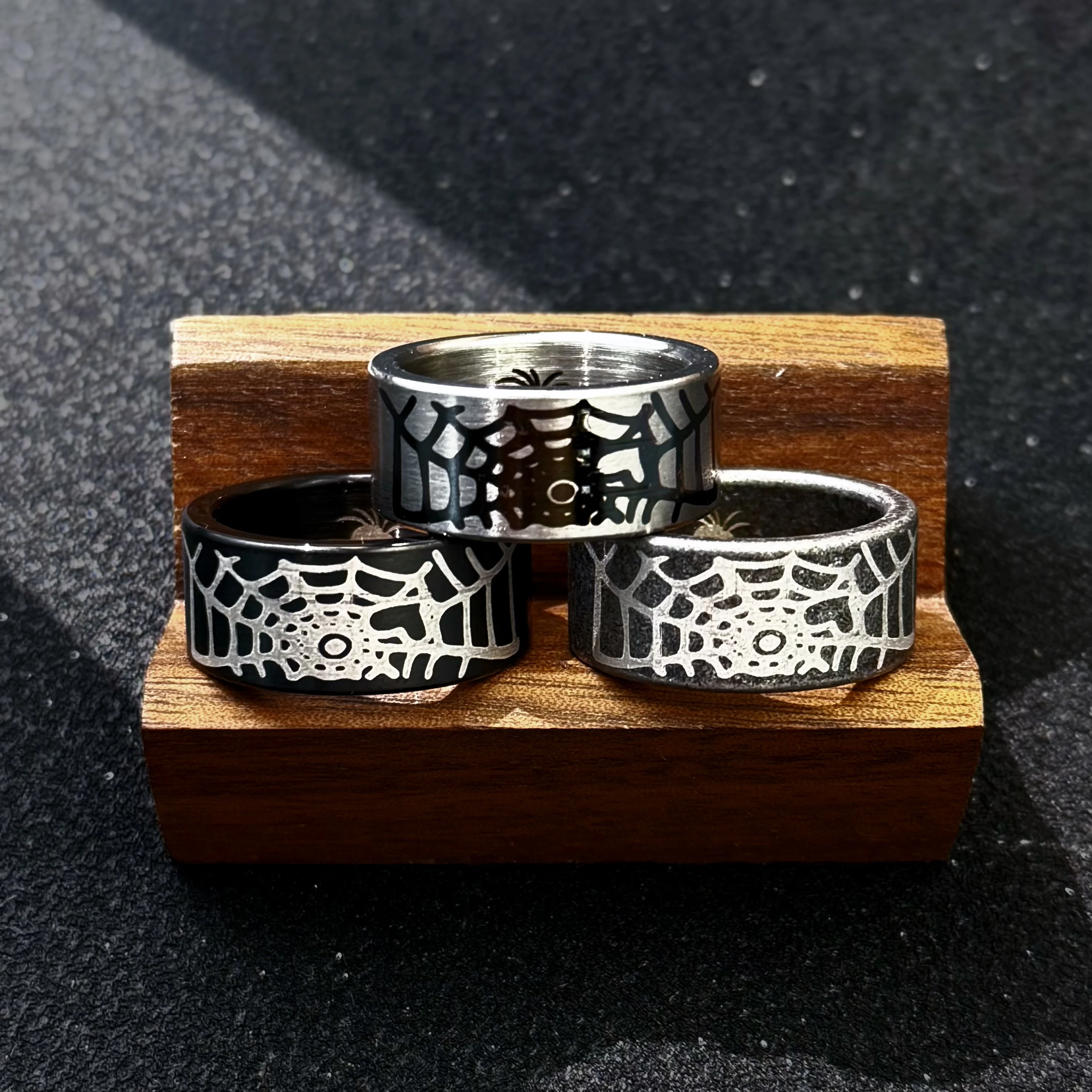 Retro Spinnennetz Edelstahl Ring für Männer Punk Gothic Rock Hiphop Edgy Schmuck Biker Zubehör kreative Halloween Geschenk – Detail 5