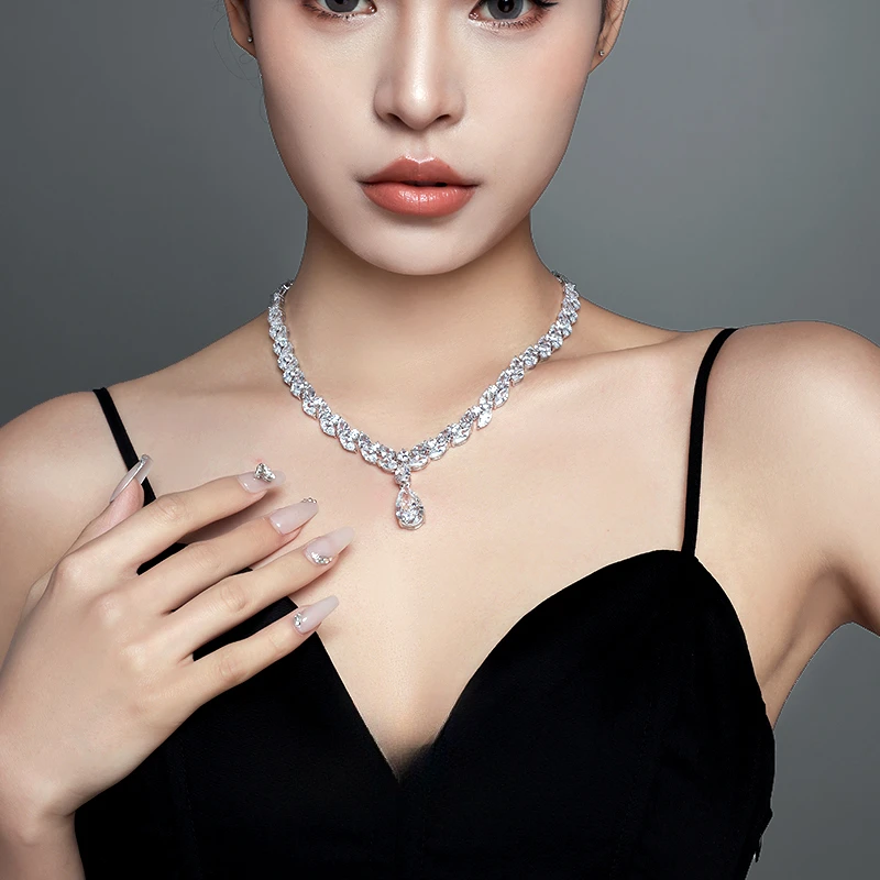 Nieuwe Volledig Diamanten Ingelegde Ketting Geïmporteerd High Carbon Diamant Crushed Ice Set Trouwjurk Verloving Dames Sieraden