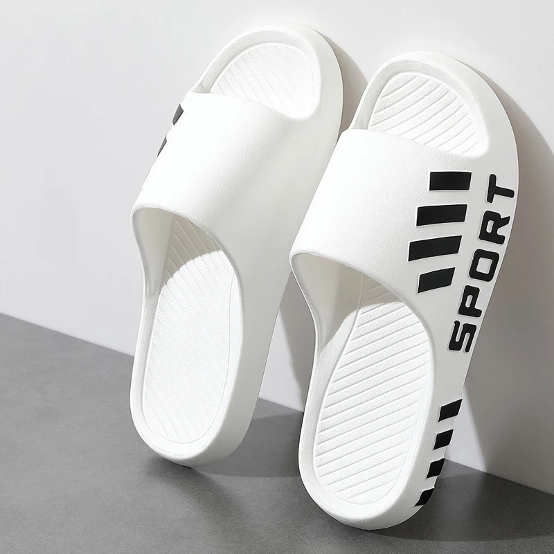 סנדלי אופנה לגברים לקיץ לפנים ולחוץ, סנדלי חוף עם סוליית עבה לגברים, סנדלי קיץ לא מחליקים למקלחת לגברים