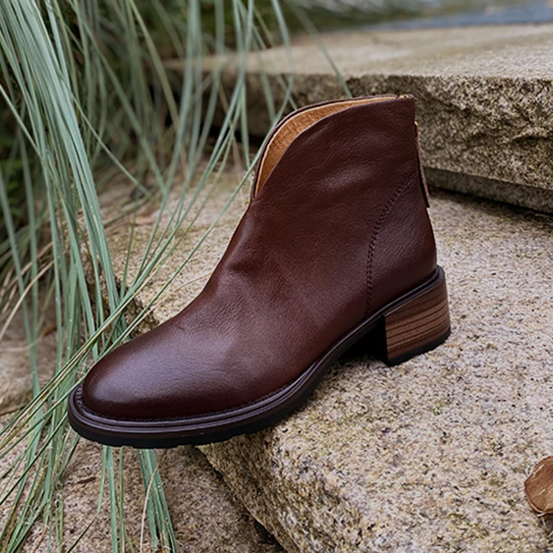 

Heihaian Leather Ankle Boots Fall/Winter 2023 New Vintage Style Elegant Ankle Boots Round Head Zipper Brown Boots For Women