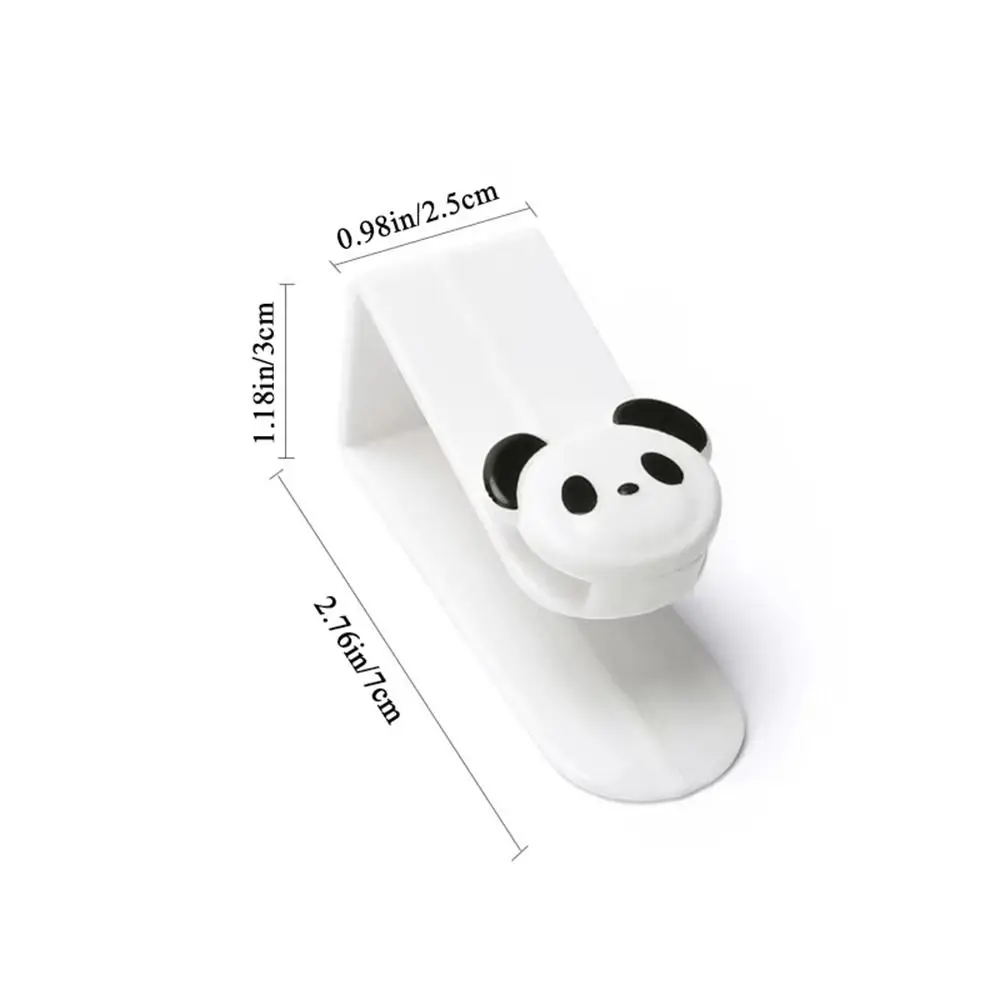 Traceless Creative Cute Panda Plastic Hooks Cabinet Doors Hooks Towels Household Kitchens Plastic Garbage Bags Wall Hangers 2pcs