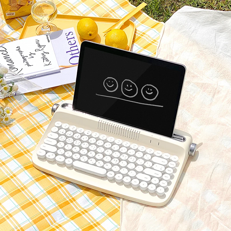 

Hot Sale ACTTO Bluetooth Retro Keyboard Office Tablet Handphone Computer Wireless Keyboard Steampunk Round Keycaps