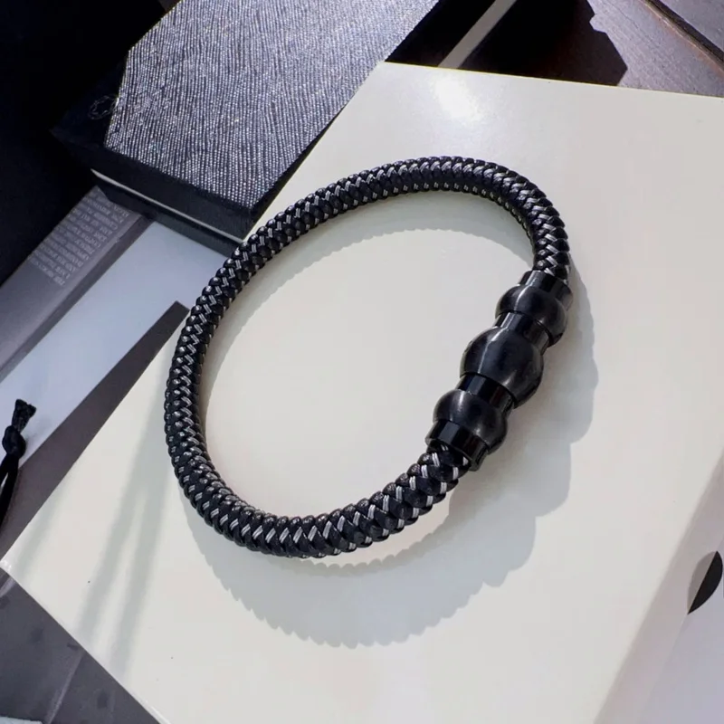 PJS 4 Colors MB Bracelet High Quality Rubber Smooth Luxury Metal Magnet Buckle Trendy And Fashionable Classic With Box Set