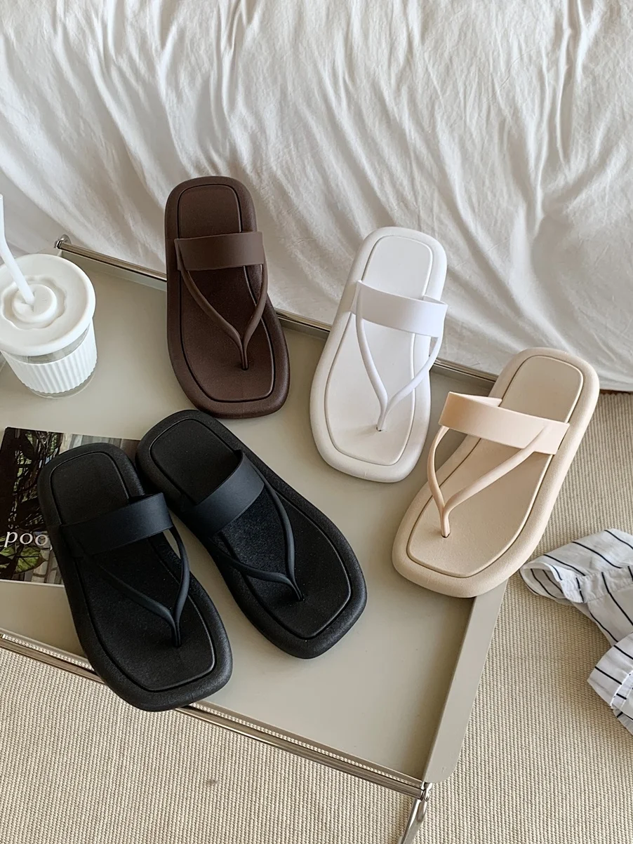 

Flip-flops For Female 2023 Summer Wear Non Slip Flat Thick Sole Slipper Korean Fairy Style False Beach Sandals