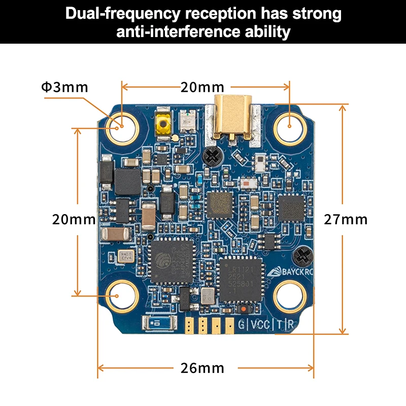Récepteur ELRS UR100 pour drone FPV, installé sur un châssis de 220mm avec câbles.