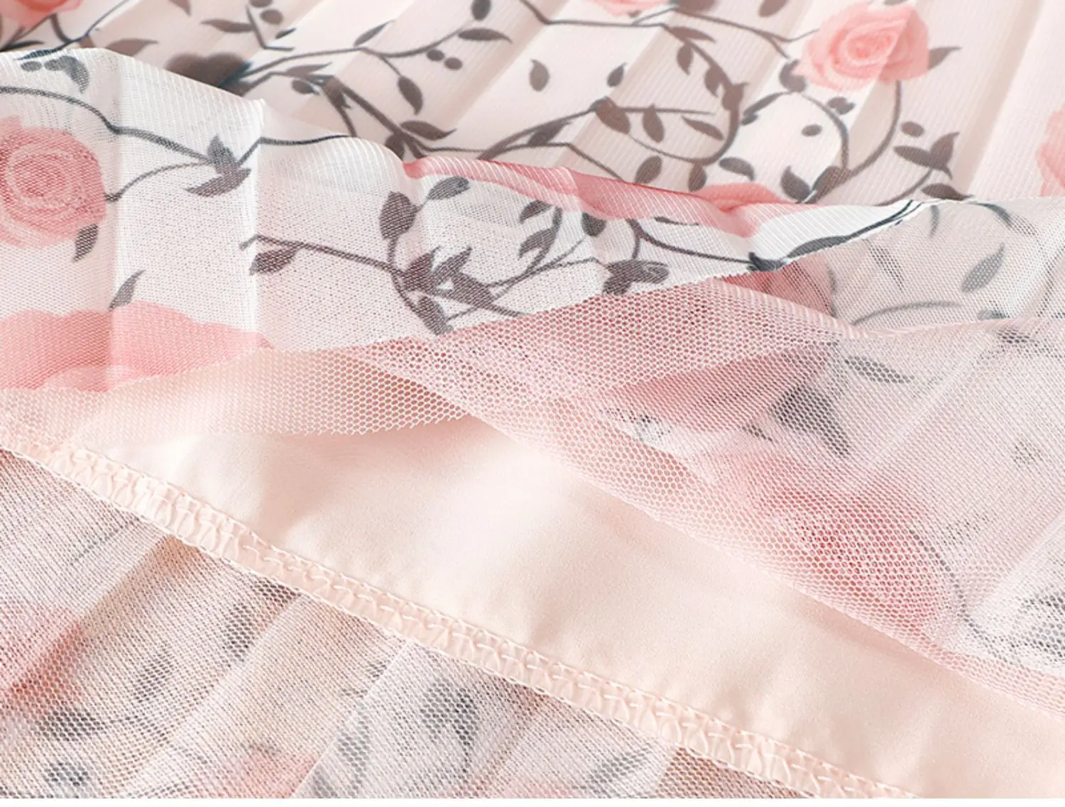Printed Mesh half Skirt Women Spring Summer 2026 New Slim Floral Gauze Skirt Fashion Draped pleated A-line Long Skirts Female