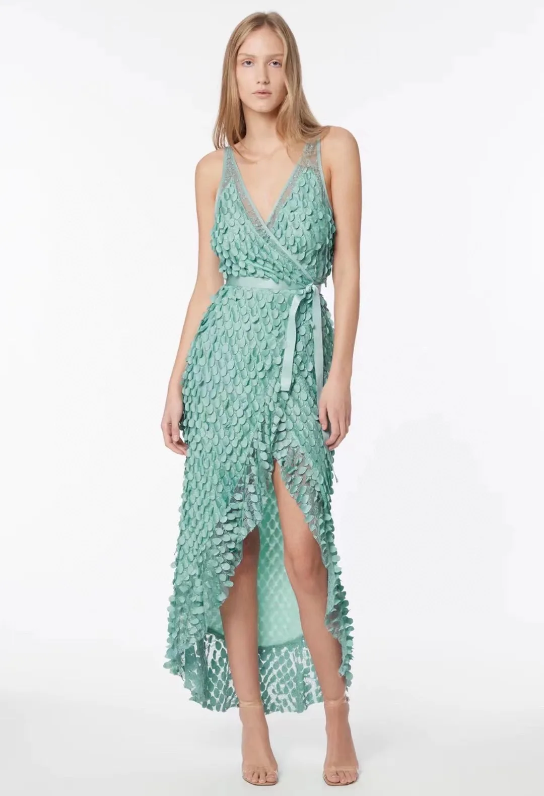 

Women's 3D Carved Appliques Robe Deep V-Neck Wrapped Waist Lace-up Sexy Midi Irreguler Dress