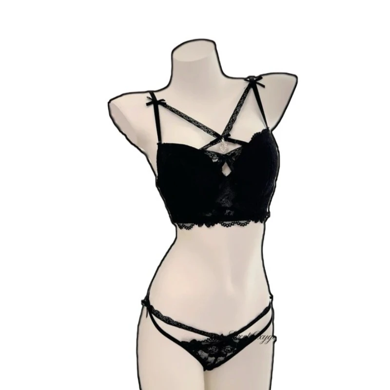 Ensemble de soutien-gorge en dentelle MOYISU Pure Desire pour femmes, avec pendentif cœur charmant, effet push-up rehausseur de poitrine, ensemble de lingerie séduisante, tailles S-XL 32-38AB