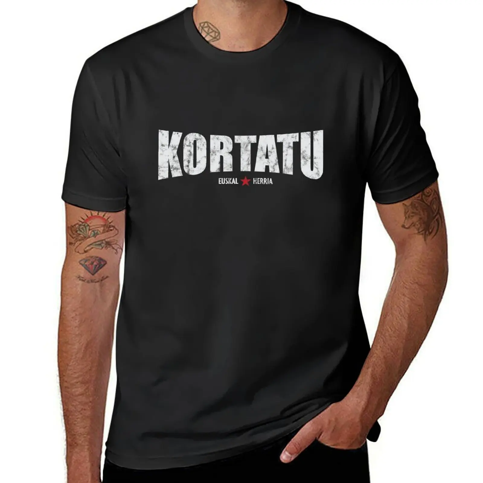 

Kortatu T-Shirt blacks kawaii clothes Short sleeve tee mens vintage t shirts